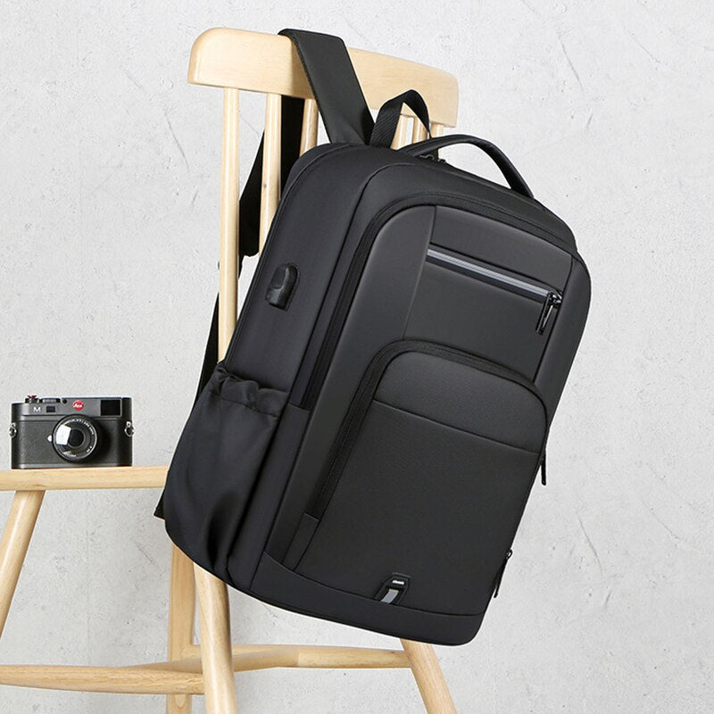 STRAPS BACKPACK