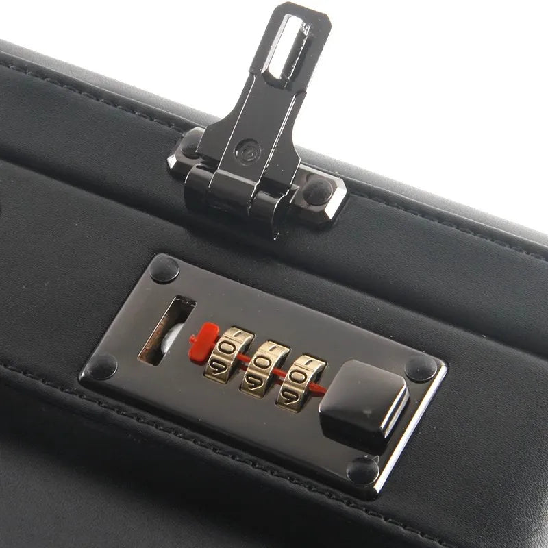 Intérieur de la mallette business 17 pouces avec compartiments pour ordinateur et documents