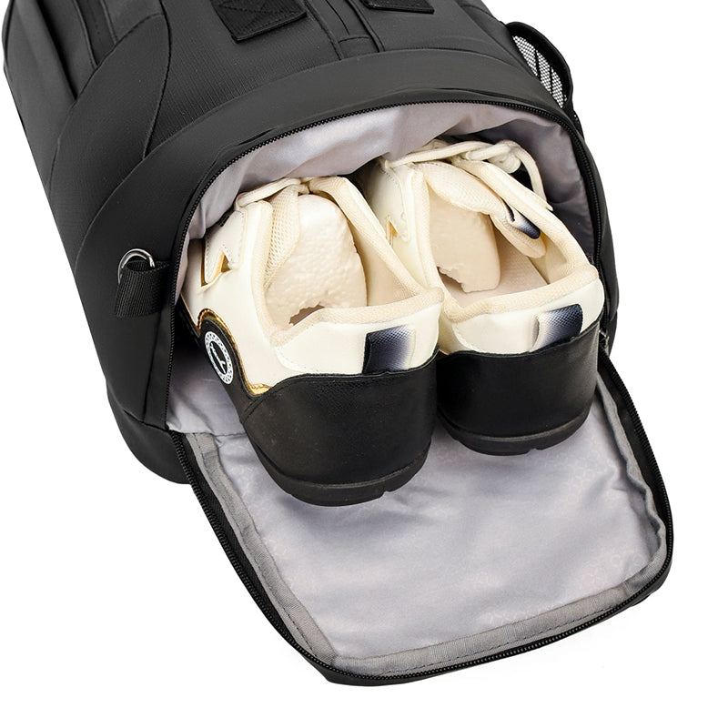 Poignées renforcées et bandoulière ajustable du sac à dos de voyage