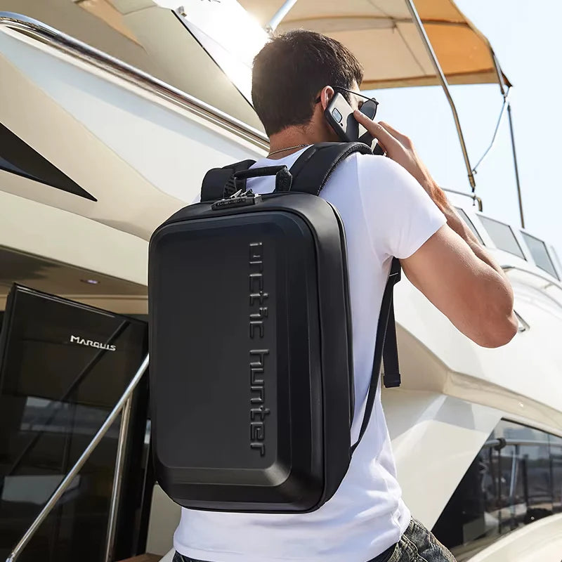 Sac à dos business rigide antivol premium noir avec design élégant et serrure TSA